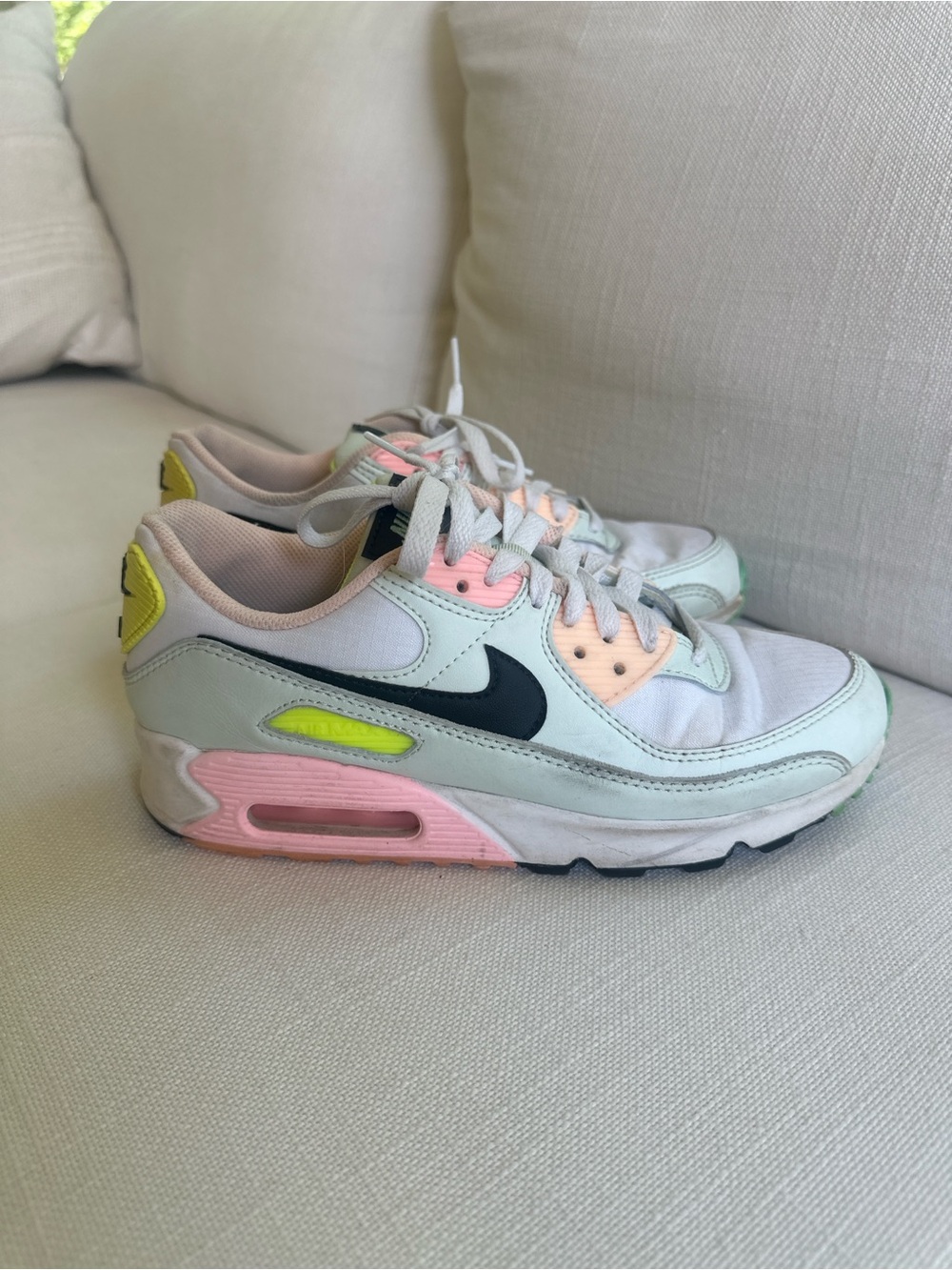 Nike Air Max 90 Pastel Multi Color Women’s Size 7
